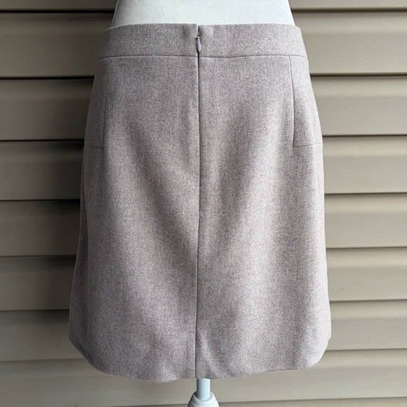 •J. Crew• Light Tan Wool Blend Skirt - Size 12 - Picture 5 of 7